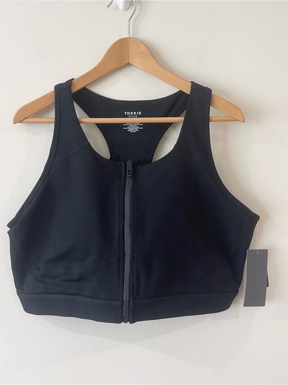 Torrid Tru Low Impact Wireless Black Front-Zip Sports Bra Women’s size 3X